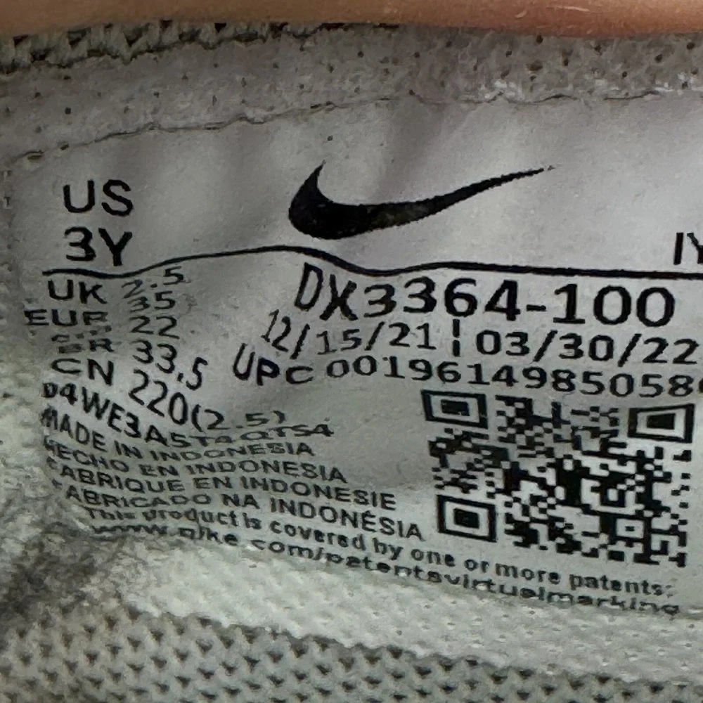 Size 3Y -‎ Nike Dunk Low White/Black-Safety Orange GS (DX3364 100)